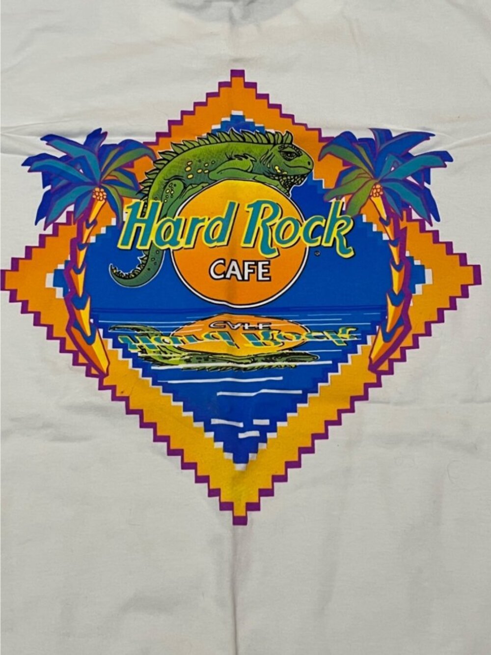 Hard Rock Cafe St. Thomas White T-Shirt X-Large With Vibrant Iguana Design